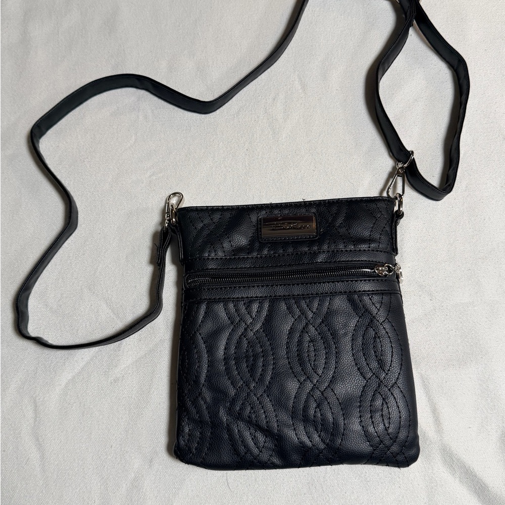 Chic Black Quilted Crossbody Bag